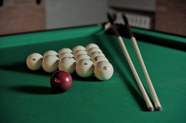 Игра в бильярд Пенза.Ultra Подарки. Игра в бильярд Пенза. Попробуйте настоящий бильярд, в бильярдном клубе. Сервис: UltraPodarki.ru 8 800 505 95 30. Игра в бильярд, игра в бильярд Пенза, русский бильярд, русский бильярд Пенза, бильярдный клуб, бильярдный клуб Пенза, бильярд Пенза, купить бильярд Пенза