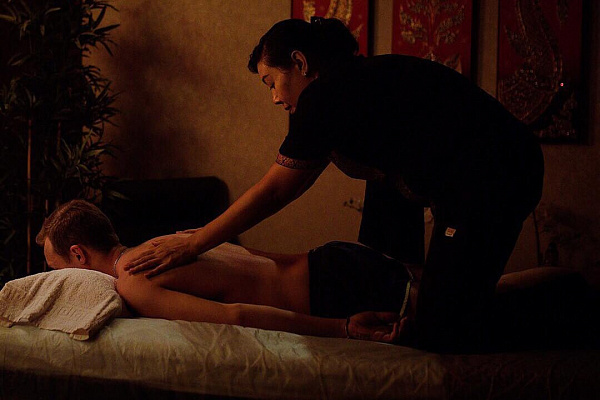 Традиционный тайский массаж в Пензе. Сервис Ultra Подарки. Традиционный тайский массаж в Пензе. Попробуйте настоящий тайский массаж в массажном салоне Пензы. Сервис UltraPodarki.ru 8 800 505 95 30. Традиционный тайский массаж Пенза, тайский массаж Пенза цена, услуга массаж Пенза, профессиональный массаж Пенза, спа салон Пенза, массажный салон Пенза, тайский массаж Пенза, традиционный тайский массаж, купить массаж Пенза