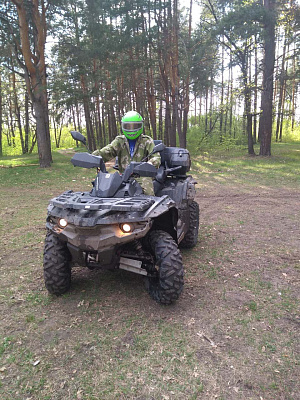 Прокат квадроциклов в Пензе. Сервис Ultra Подарки. Подарочный сертификат на прокат квадроциклов в Пензе. Закажите прокат квадроциклов недорого и наслаждайтесь активным отдыхом с друзьями. Выбирайте живописные маршруты для езды на квадроциклах. Сервис UltraPodarki.ru 8800-505-9530. Прокат квадроциклов, Прокат квадроциклов, езда на квадроцикле, прокат квадроциклов Пенза, прокат квадроциклов Пенза, Прокат квадроциклов зимой, Прокат квадроциклов летом, Сертификат на прокат квадроциклов 
