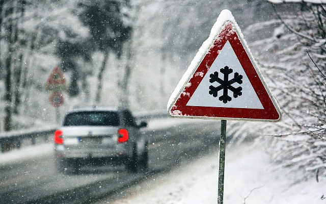 Контраварийное вождение в Пензе. Ultra Подарки. Купить уроки контраварийного вождения в Пензе. Научитесь водить машину в любых условиях! Сервис UltraPodarki.ru 8 800 505 95 30. Контраварийное вождение Пенза, контраварийное вождение, экстремальное вождение Пенза, экстремальное вождение, обучение вождению Пенза, обучение вождению, вождение Пенза, вождение,  курс вождения Пенза, курс вождения, курсы экстремальное вождения Пенза, курсы экстремального вождения, обучение в автошколе Пенза, обучение в автошколе