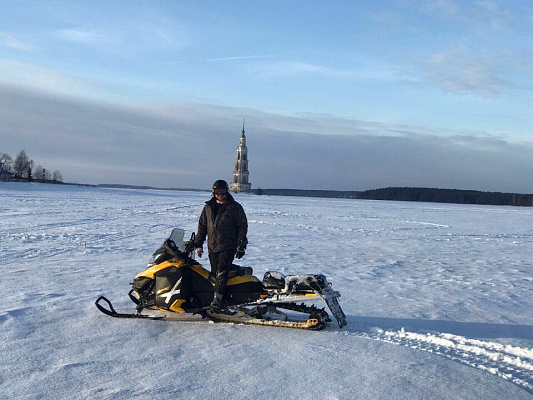 Катание на снегоходах в Пензе в подарок. Сервис Ultra Подарки
. Подарочный сертификат на катание на снегоходах в Пензе с друзьями. Закажите прокат снегоходов в подарок для мужчины по привлекательным ценам. Живописные маршруты для езды на снегоходах это отличная возможность активного отдыха. Сервис UltraPodarki.ru 8 800 505 95 30. катание на снегоходах, подарочный сертификат на катание на снегоходе, прокат снегоходов, прокат снегоходов Пенза, катание на снегоходах Пенза, езда на снегоходе