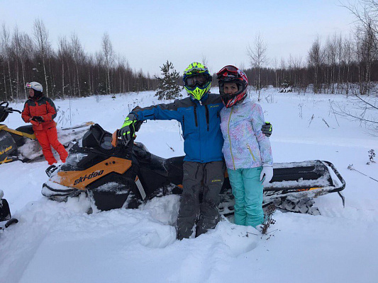 Катание на снегоходах в Пензе в подарок. Сервис Ultra Подарки
. Подарочный сертификат на катание на снегоходах в Пензе с друзьями. Закажите прокат снегоходов в подарок для мужчины по привлекательным ценам. Живописные маршруты для езды на снегоходах это отличная возможность активного отдыха. Сервис UltraPodarki.ru 8 800 505 95 30. катание на снегоходах, подарочный сертификат на катание на снегоходе, прокат снегоходов, прокат снегоходов Пенза, катание на снегоходах Пенза, езда на снегоходе