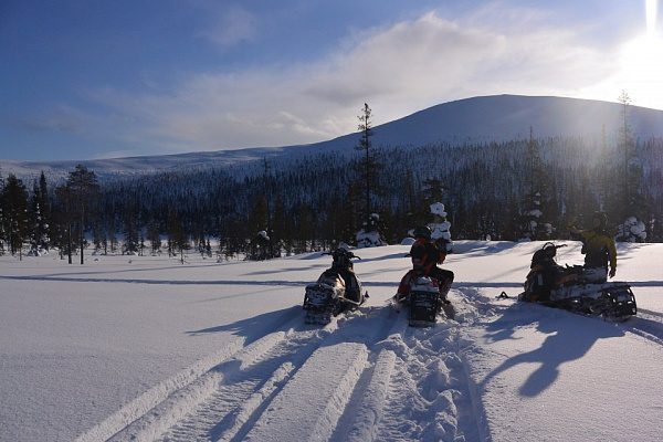 Катание на снегоходах в Пензе в подарок. Сервис Ultra Подарки
. Подарочный сертификат на катание на снегоходах в Пензе с друзьями. Закажите прокат снегоходов в подарок для мужчины по привлекательным ценам. Живописные маршруты для езды на снегоходах это отличная возможность активного отдыха. Сервис UltraPodarki.ru 8 800 505 95 30. катание на снегоходах, подарочный сертификат на катание на снегоходе, прокат снегоходов, прокат снегоходов Пенза, катание на снегоходах Пенза, езда на снегоходе